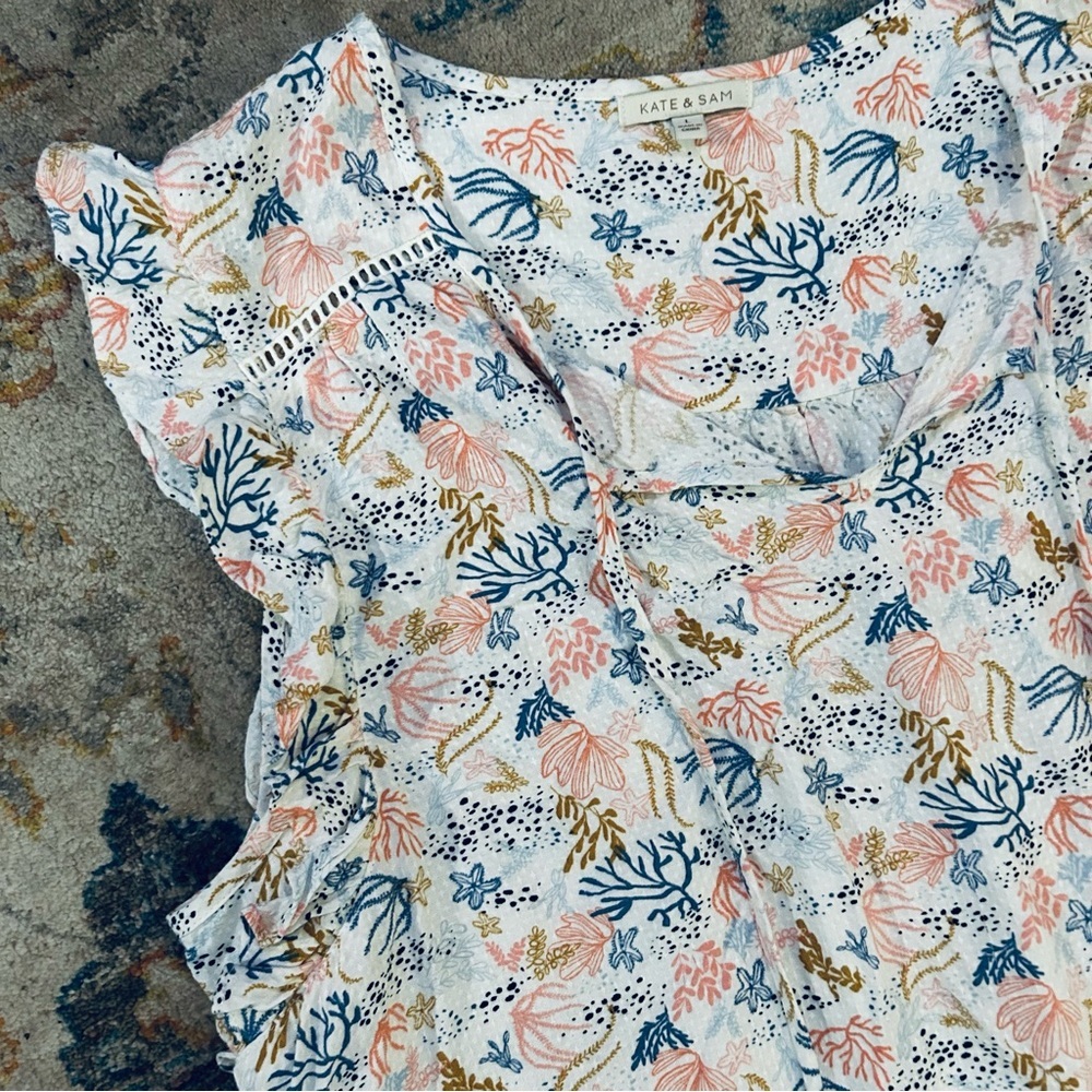 Kate + Sam Coastal Print Ruffle Cap Sleeve Rayon Blouse With Keyhole Front Large